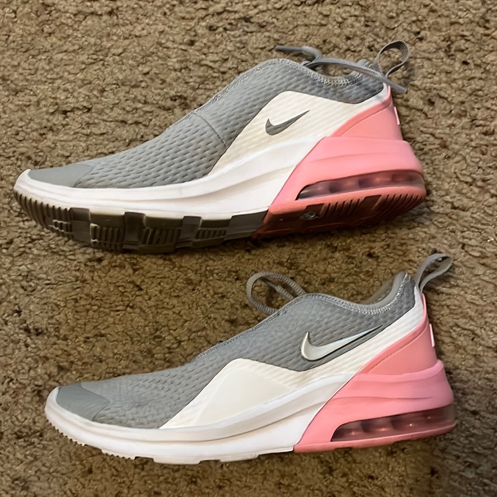 Nike gray and pink kids 4.5
